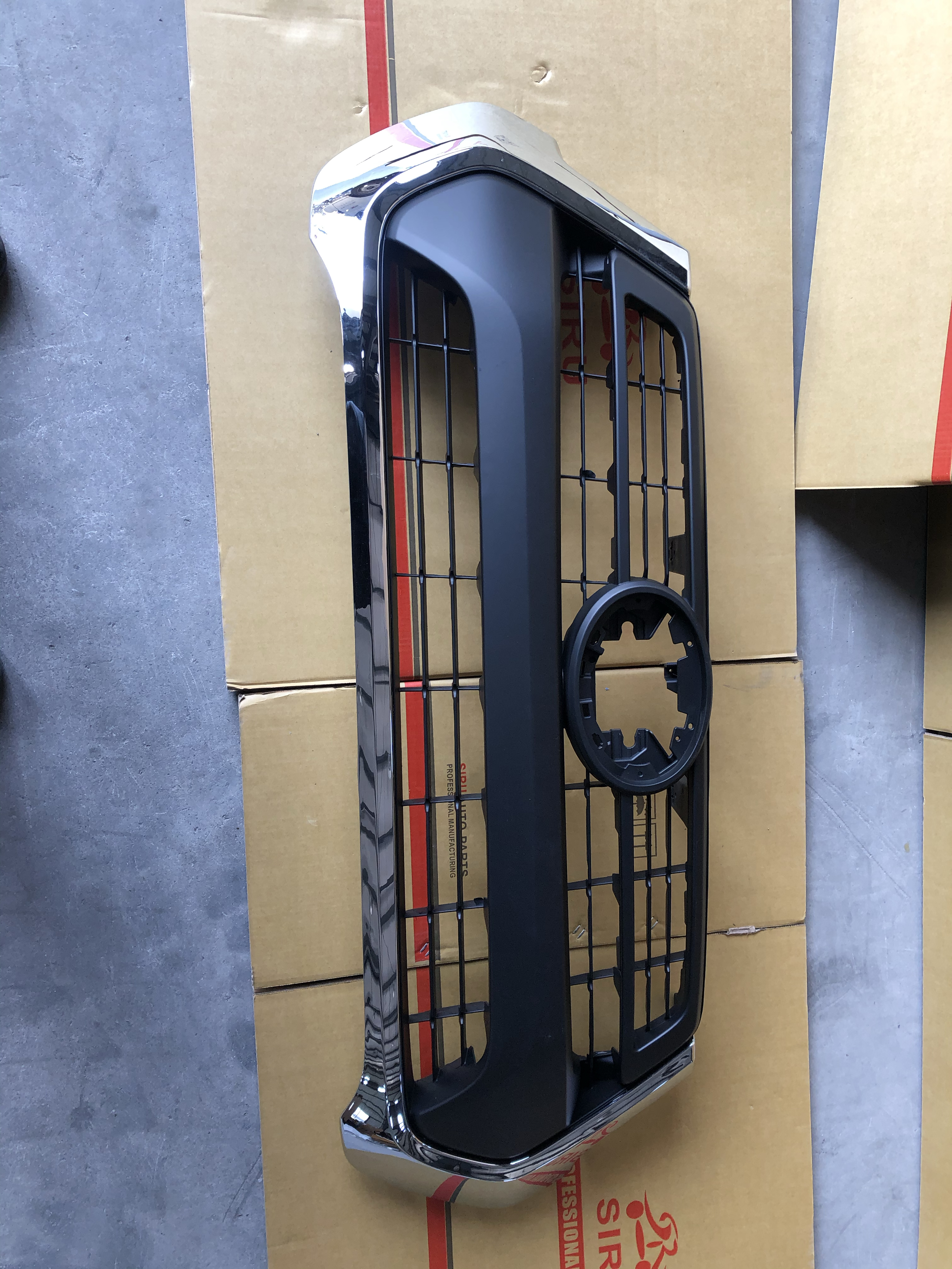 Toyota Hilux Revo 2020 Grille (Color Option)